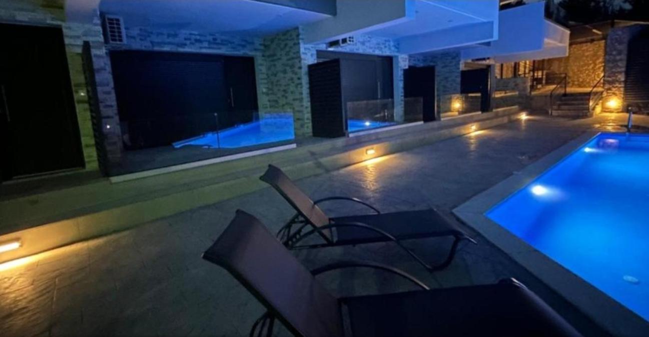 Amelia Luxury Suite 尼基亚娜 外观 照片